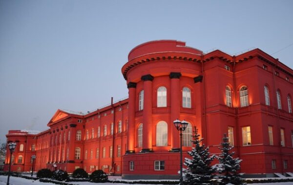 Уряд збільшив дію відстрочки від мобілізації для викладачів і студентів