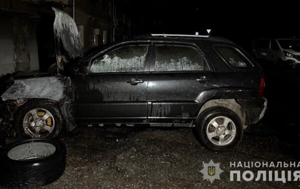 В Одесі затримали двох палійок авто