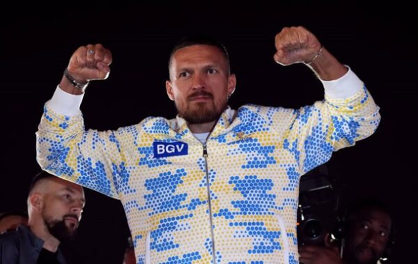 Усик: Віталію Кличку було важче дійти до чемпіонства