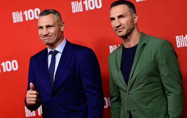 Володимир Кличко зізнався, що рідний брат закликав завершити кар’єру