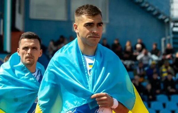 Динамо продовжило контракт із захисником