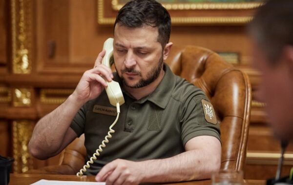 Зеленський обговорив із Рютте роботу над досягненням миру