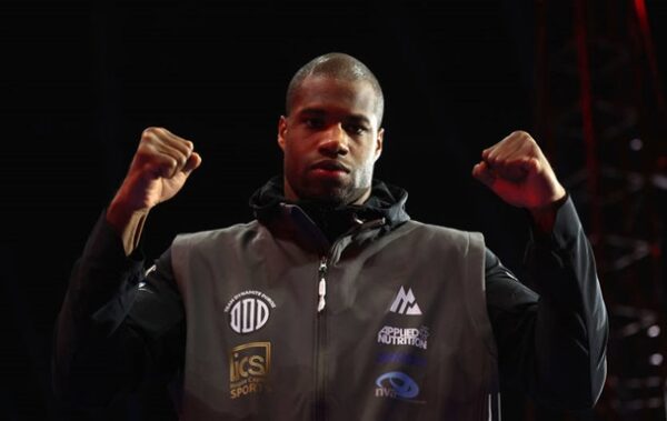 Атлас назвав явного фаворита бою Дюбуа – Паркер