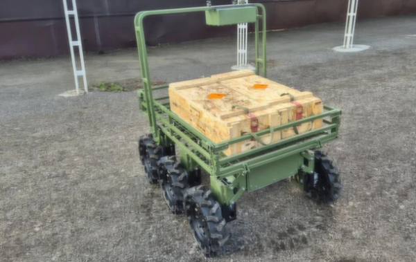 На озброєння ЗСУ допустили гексодрон Тесля