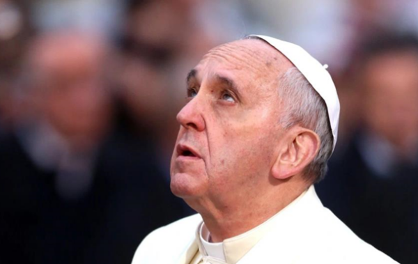 Ватикан повідомив про невелике покращення стану Папи Франциска