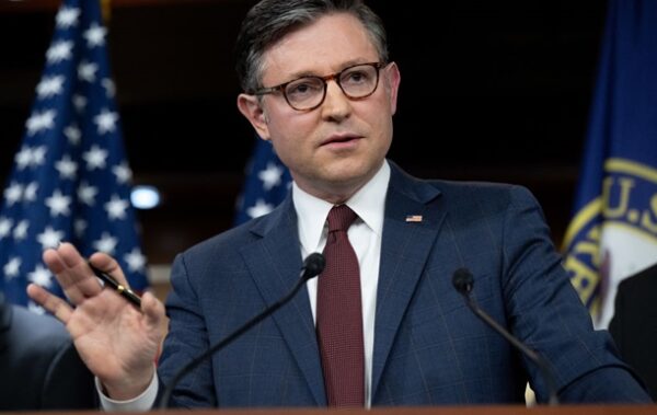 Спікер Джонсон сподівається на примирення Трампа й Зеленського