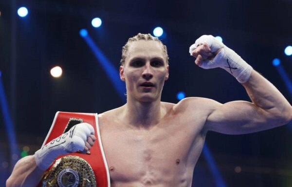 Бій непереможного українця скасовано через його травму