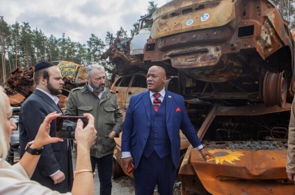 Духовний радник Трампа приїхав в Україну