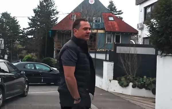 Екс-нардепу Комарницькому допомогли втекти двоє правоохоронців