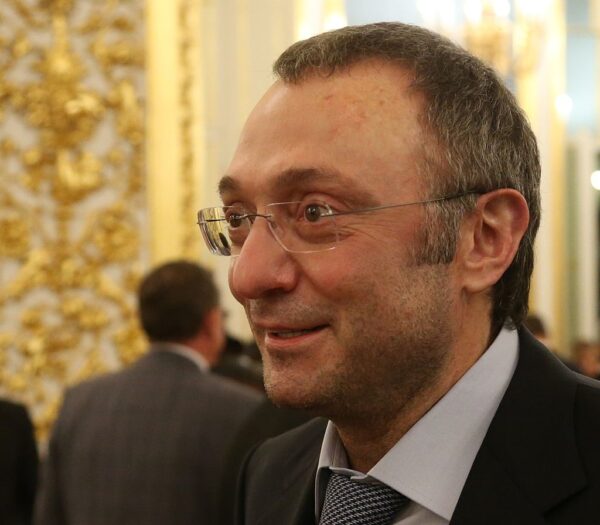 Французькі слідчі перевіряють податкову угоду підсанкційного Керімова