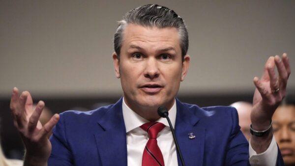 Міністр оборони США підписав меморандум про масові звільнення в Пентагоні