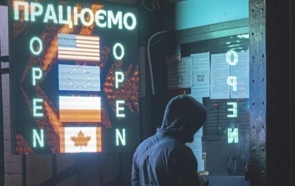 НБУ знизив курс долара на останній день березня