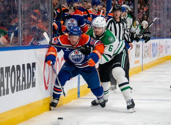 НХЛ: Даллас ледь не віддав перемогу