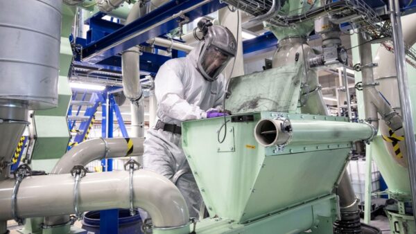 Porsche почала готуватися до регуляторних змін щодо акумуляторів