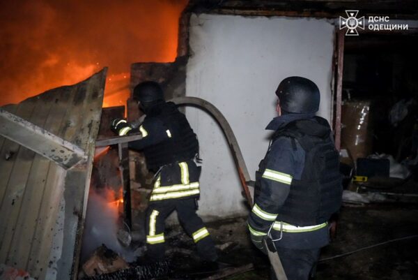 Пожежі і руйнування: наслідки удару по Одещині