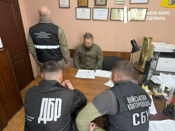 Судитимуть військового, що привласнив прилади нічного бачення