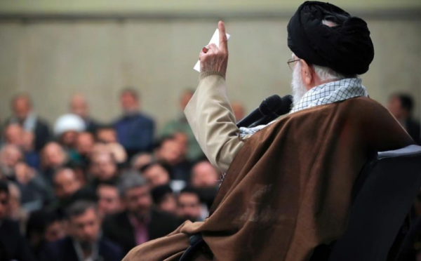 В Ірані заявили, що вдарять по території Британії у відповідь на дії Трампа