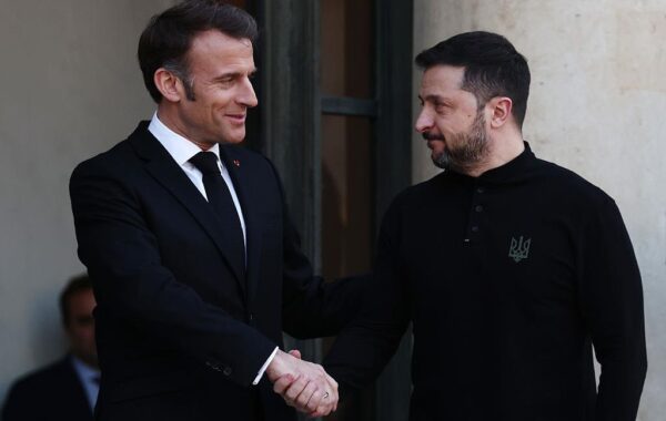Зеленський прибув на саміт у Парижі