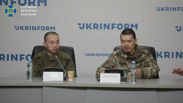 На пресконференції, організованій СБУ, військовополонені з КНР попросили організувати їхній обмін