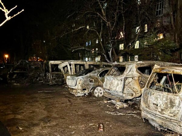 Атака дронів на Дніпро: з’явилися фото наслідків