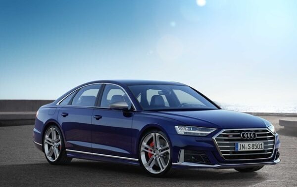 Audi відкликає понад 44 тисячі авто через несправні панелі приладів