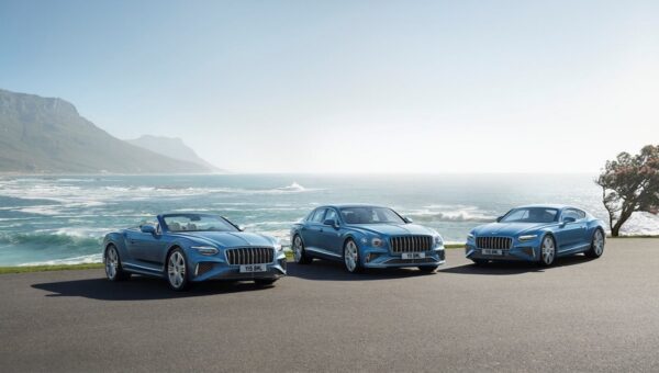 Bentley презентувала лінійку гібридних Continental GT, GTC і Flying Spur