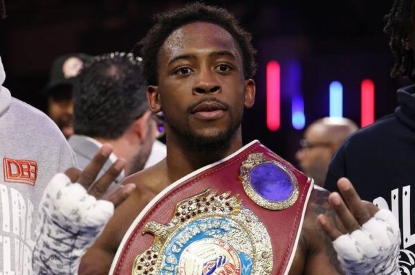 Для Кейшона Девіса шукають нового суперника на найближчий бій