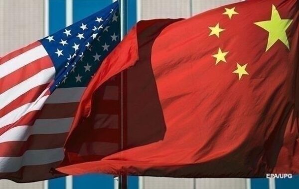 Китай зробив заяву через нові тарифи США