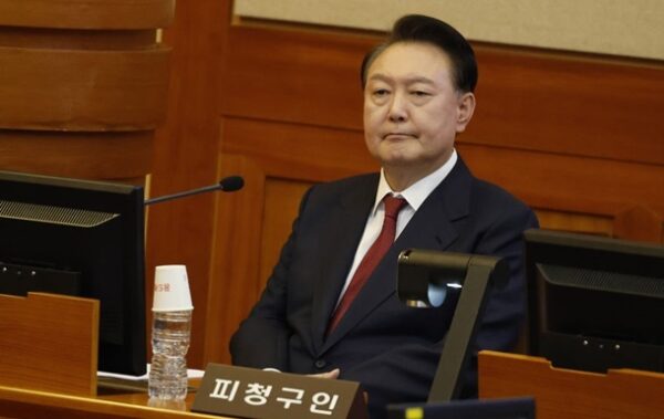 Конституційний суд підтримав імпічмент президента Південної Кореї