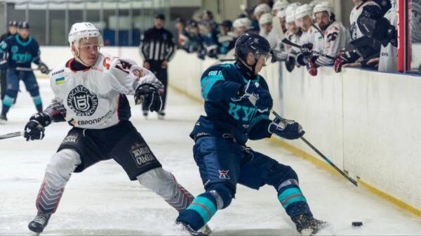 Кременчук – Київ Кепіталз: онлайн-трансляція чемпіонату України з хокею