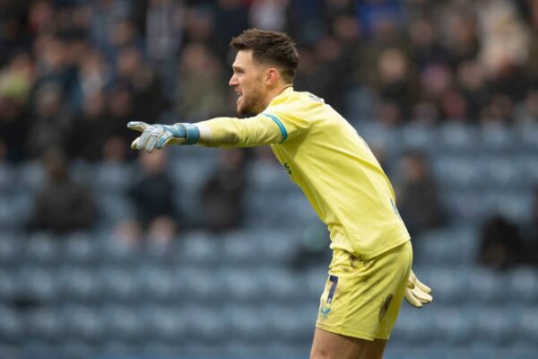 Манчестер Юнайтед звернув увагу на воротаря з Чемпіоншипу