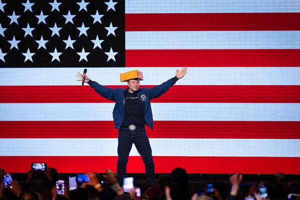 Маск проти тарифної війни. Перша сварка з Трампом