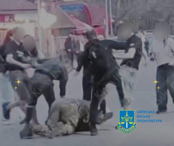 Напад на військового у Гідропарку: підліткам загрожує ув&rsquo;язнення