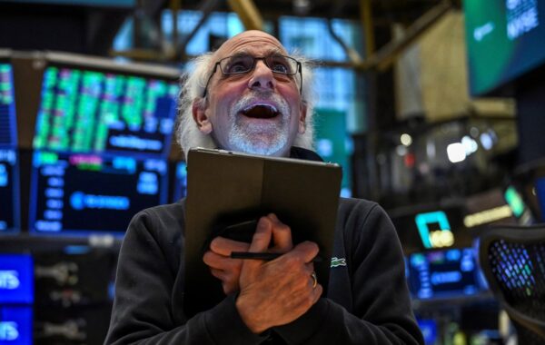 Пауза у тарифах: ринки зросли рекордними темпами