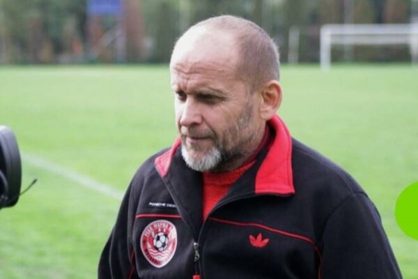 Президент українського клубу встановив рекорд як найстарший футболіст