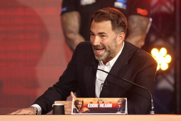 Промоутер зробив прогноз на можливий бій Дюбуа – Чісора