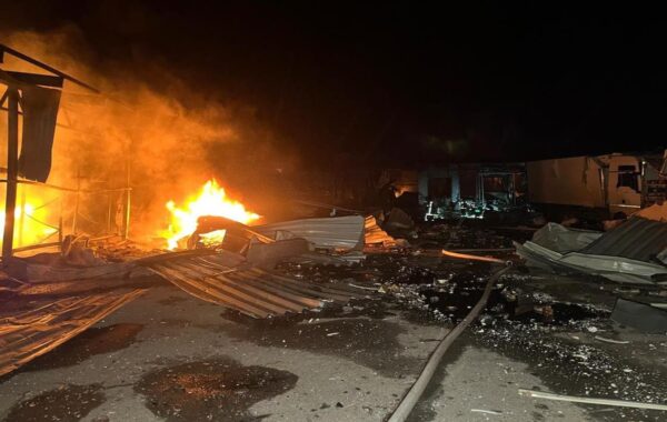 Росіяни вдарили “шахедом”по Сумах, є руйнування