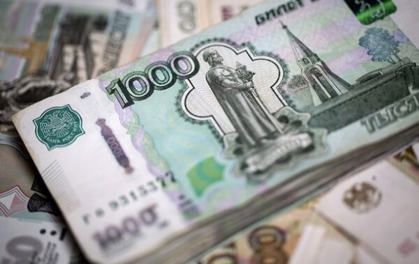 Рубль і російські акції обвалилися через зрив переговорів у Лондоні