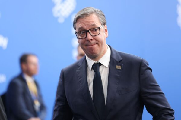 Сербію покарають, якщо Вучич поїде в Москву 9 травня – ЗМІ