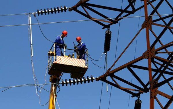 Споживання електрики в Україні зростає другий день поспіль
