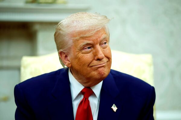 Трампа запідозрили в незаконному збагаченні на заявах про тарифи