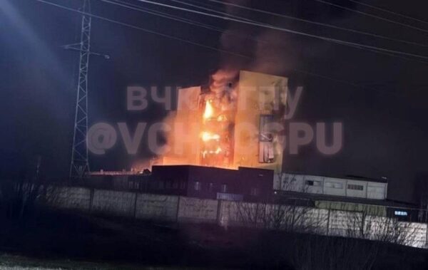 У РФ дрони атакували завод оптоволокна