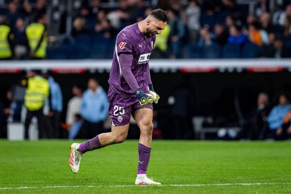 Воротар Валенсії розповів про програне парі з Вінісіусом