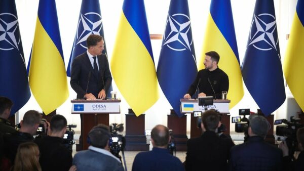 [жестова мова] Спілкування зі ЗМІ за підсумками зустрічі Володимира Зеленського та Марка Рютте