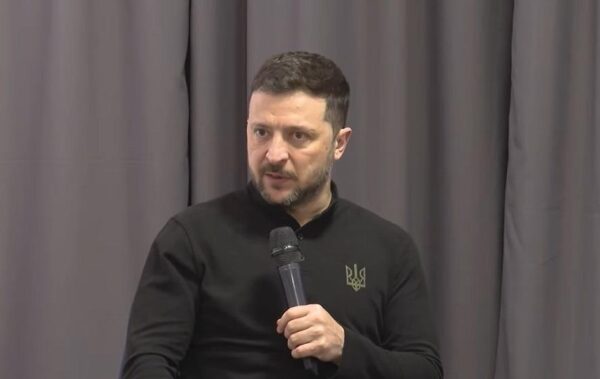 Зеленський розповів про “непублічні розмови” з РФ