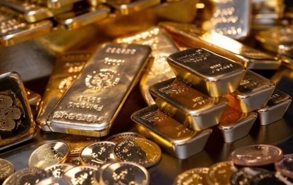 Золото вперше в історії подолало рубіж у $3500