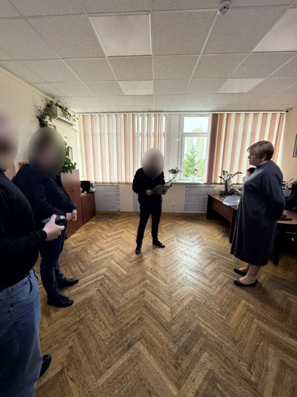 Київський главк СБУ припинив масштабне розкрадання бюджетних коштів посадовцями комунального підприємства КМДА «Соціотерапія»