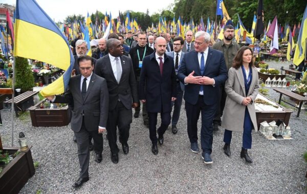 До Львова прибули делегації 35 держав – МЗС