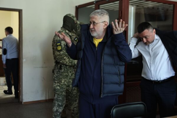 Коломойському продовжили запобіжний захід у справі про замах на вбивство