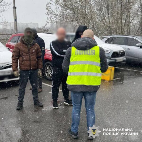 Посадовцю Конституційного суду загрожує п&rsquo;ять років за схему для ухилянтів